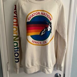 Aviator Nationwomen’s graphic sweatshirt medium